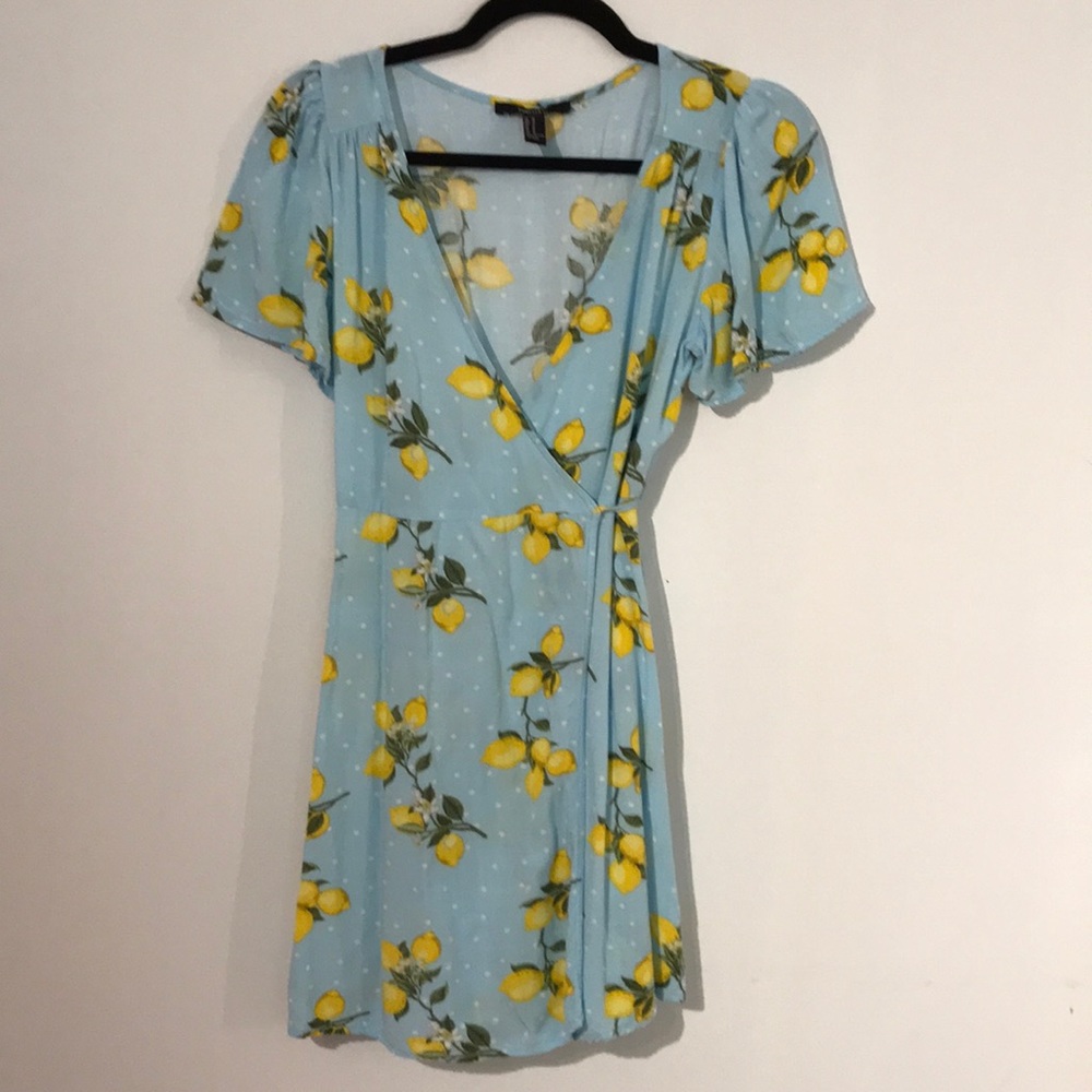 ⭐️⭐️⭐️3/30$ Print wrap dress - Picture 1 of 3